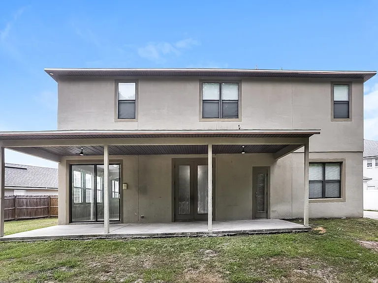 703 Red Cedar Ct — Photo 17