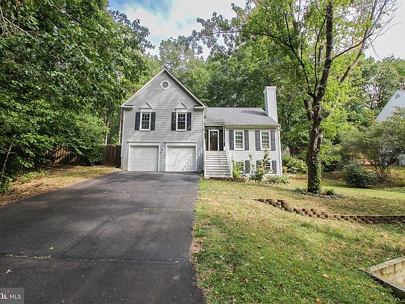 4th image of 2015 Farragut Dr