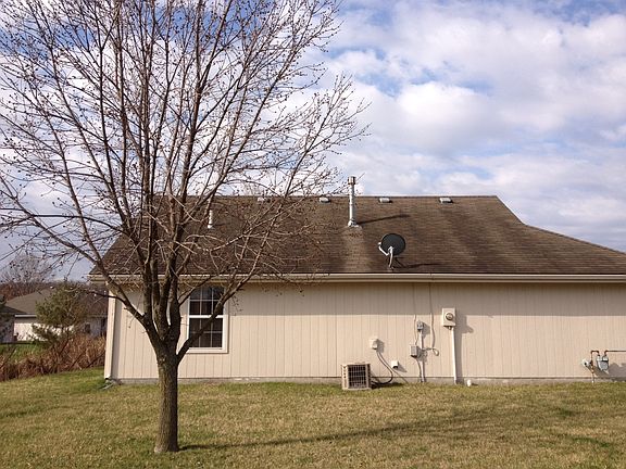 5th image of 205 SW Blue Branch Cir
