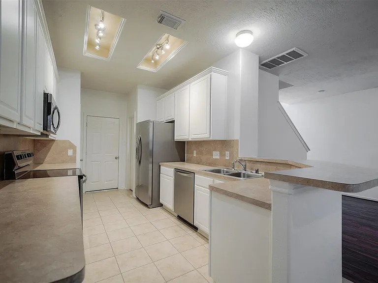 146 Silver Penny Dr — Photo 14