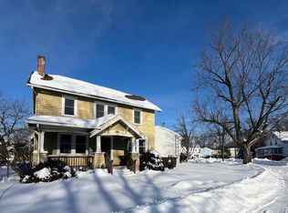 42 Winnipeg St, Springfield, MA 01108