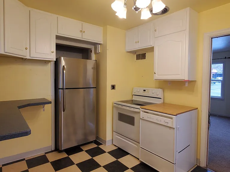 1220 & 1/2 N 26th St — Photo 22