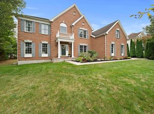 3 Cox Ln, Shrewsbury, MA 01545