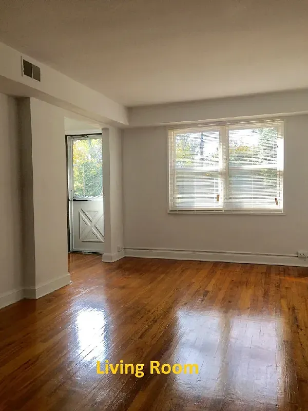 Rivercroft Apartments & Townhouses — Photo 3