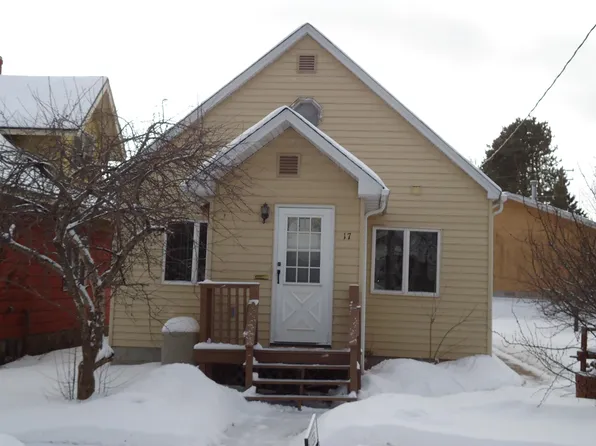 17 3rd St SE, Chisholm, MN 55719