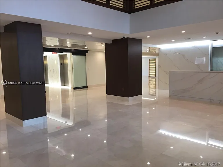 540 Brickell Key Dr #1122 — Photo 15