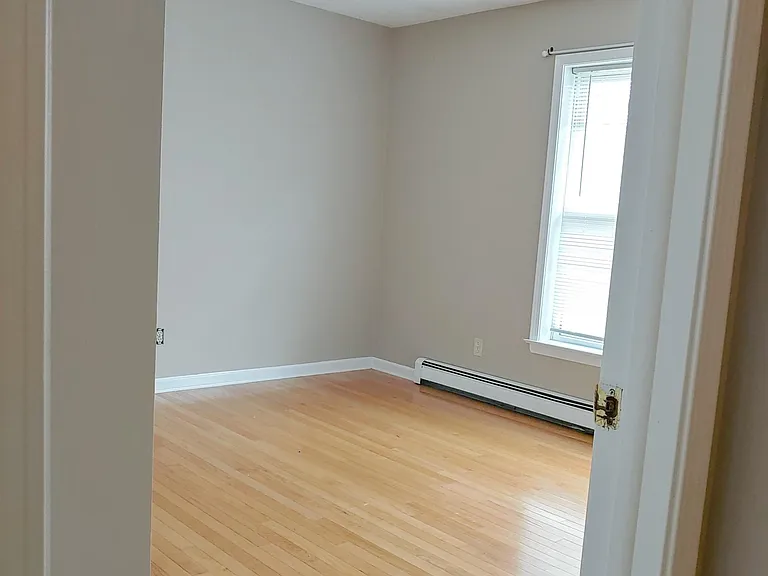 3 Teneyck Ave #B — Photo 12