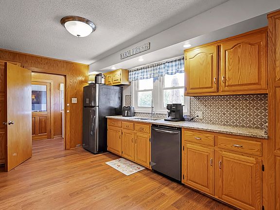 3rd image of 23 Coker Rd