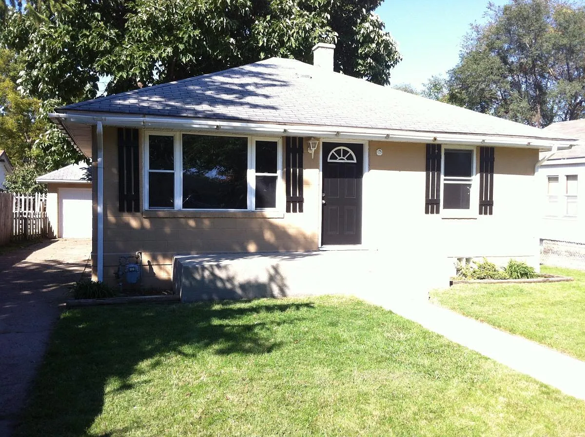 E 6th Street, Mishawaka — Photo 1