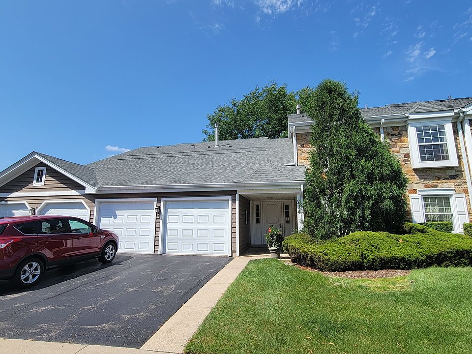 2nd image of 214 Maplebrook Ct S #W2