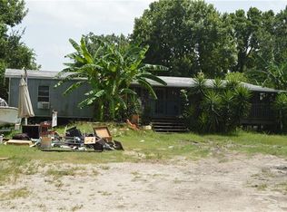 109 Pin Oak Dr, Highlands, TX 77562