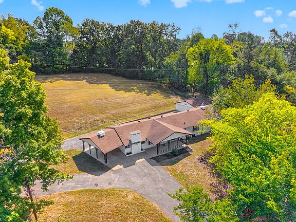 3rd image of 342 Earl Slate Rd