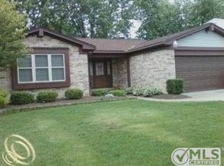 42427 Saltz Rd, Canton, MI 48187