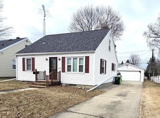 422 Grandview Ave, Waupun, WI 53963