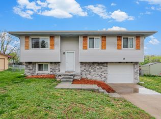 14 Pinehurst Cir, Glenwood, IA 51534