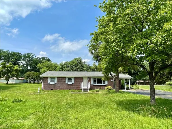 1803 Woodrow Ave, Eden, NC 27288