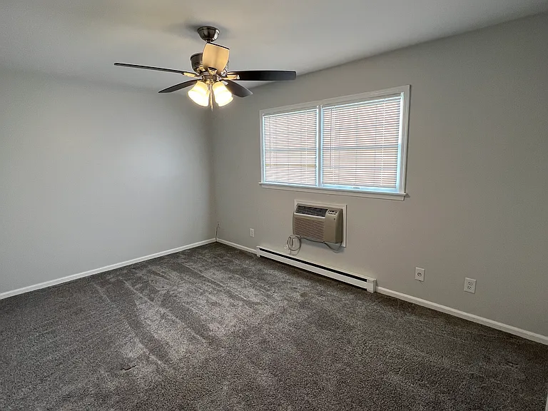 122 E Coover St #B — Photo 11