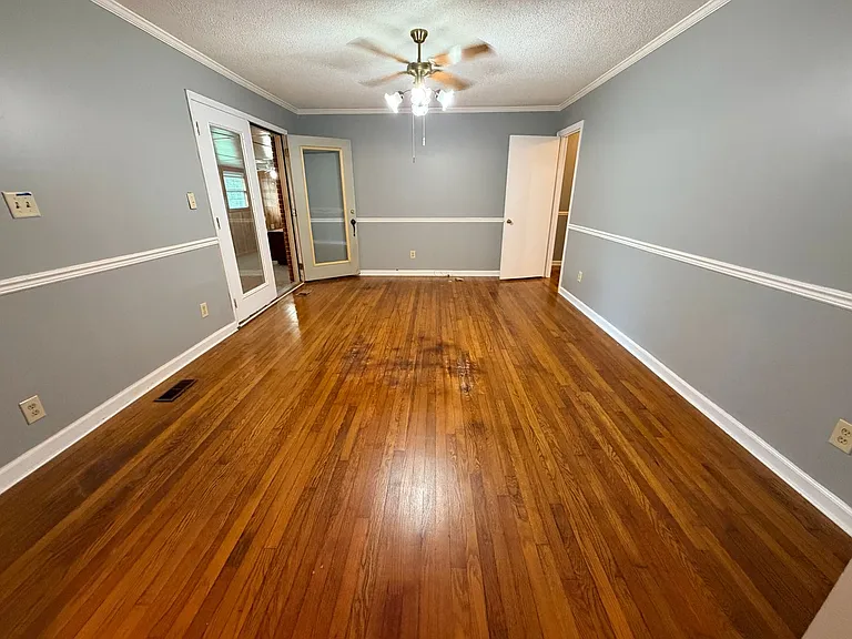 1314 McRee Dr — Photo 9