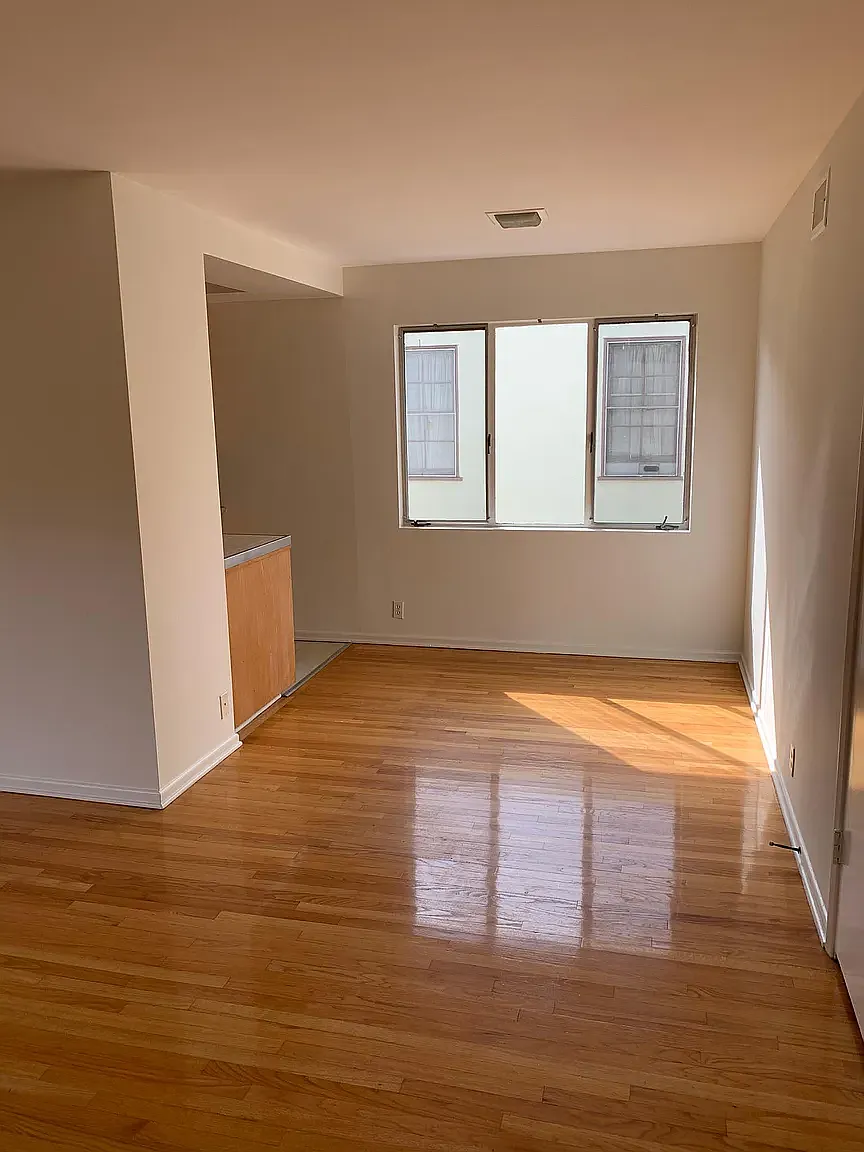 1 bed, 750 sqft, $2,495 — Photo 3
