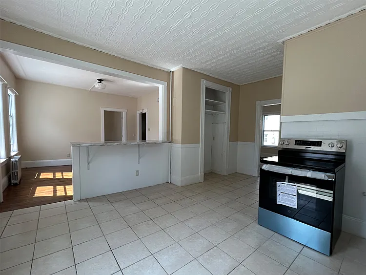 54 Lawnwood Ave #1 — Photo 6