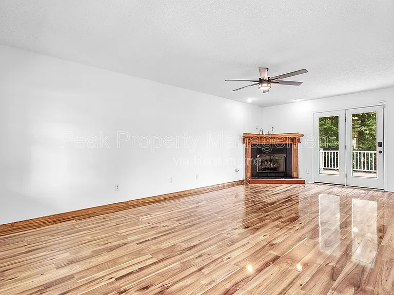 5824 Silver Fox Ln — Photo 9
