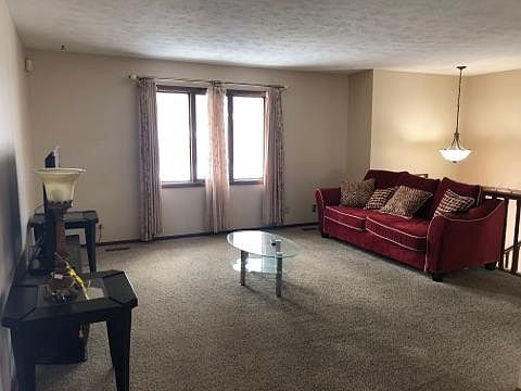 2nd image of 3404 S 138th St