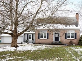 5370 Shimerville Rd, Clarence, NY 14031