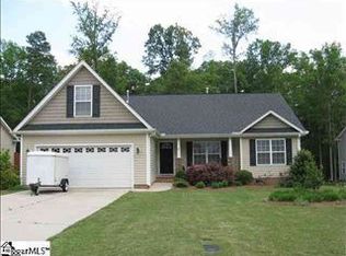 11 Canterbrooke Ct, Fountain Inn, SC 29644