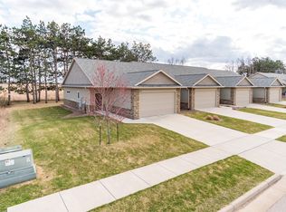 1800 Prairie Pl, Holmen, WI 54636