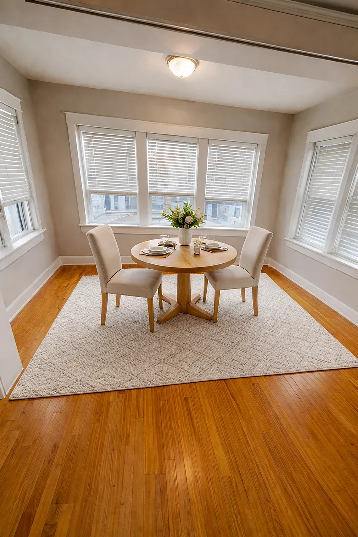 Extremely spacious 2-bedroom Apartments! — Photo 2