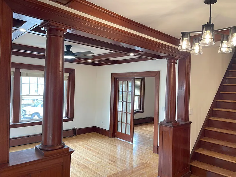 43 Arthur St #1 — Photo 3