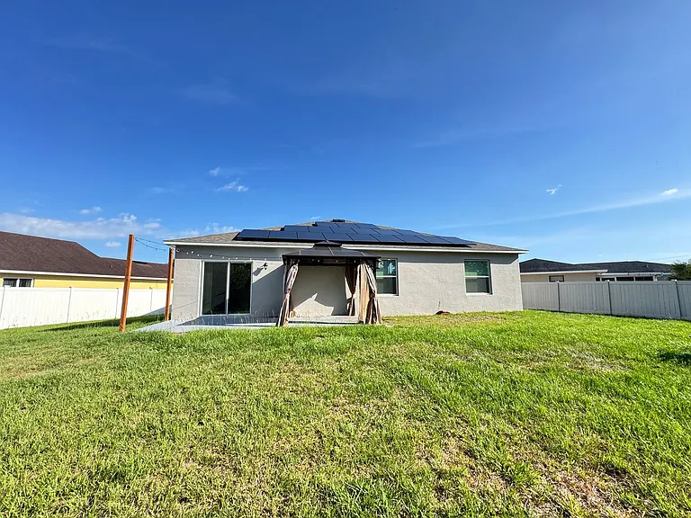 320 Mariana Way — Photo 49
