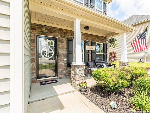 4th image of 306 Royal Birkdale Dr