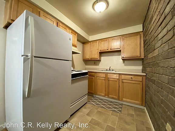 4th image of 400 Kellywood Mnr #404