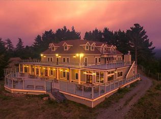 8028 Centerville Rd, Ferndale, CA 95536