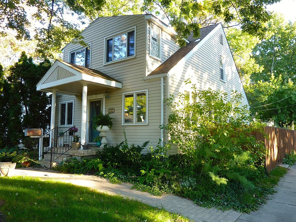 Short term rental in Royal Oak!