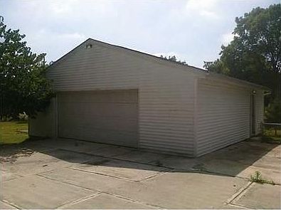 3rd image of 106 Depot St