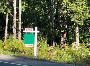 127-2 Exeter Rd, North Hampton, NH 03862