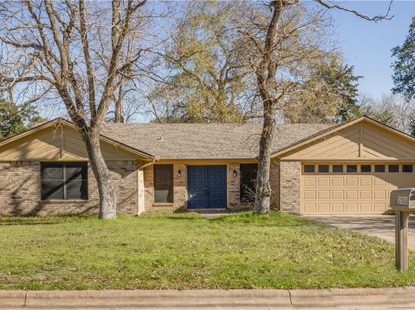 3508 Oak Valley Cir, Bryan, TX 77802