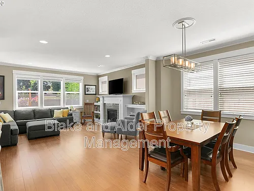 3938 NE 66th Ave Photo 1