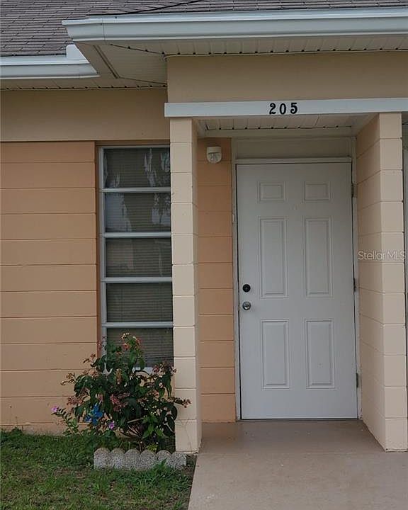 1st image of 205 Club Cir