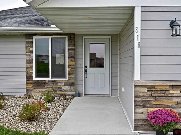 2nd image of 316 Copper Village Cir