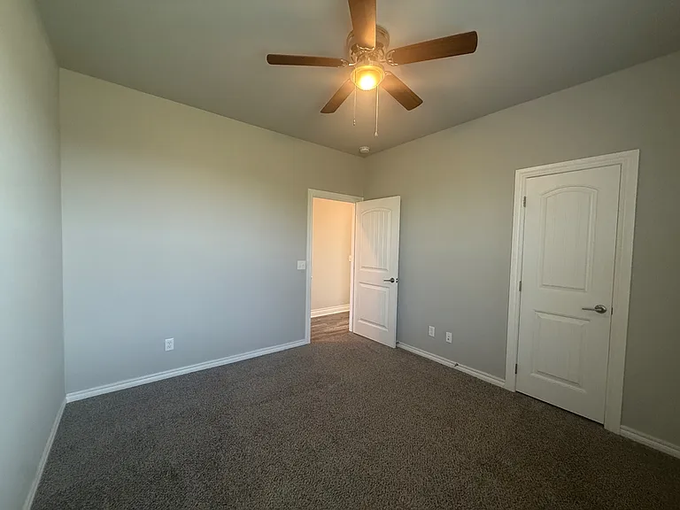 9544 Monterey Dr — Photo 20