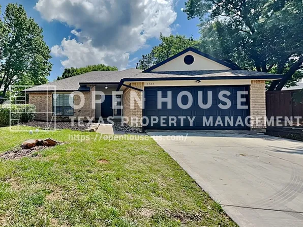 1313 Blum Ct, Flower Mound, TX 75028