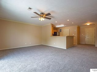 4880 S 131st St #201, Omaha, NE 68137