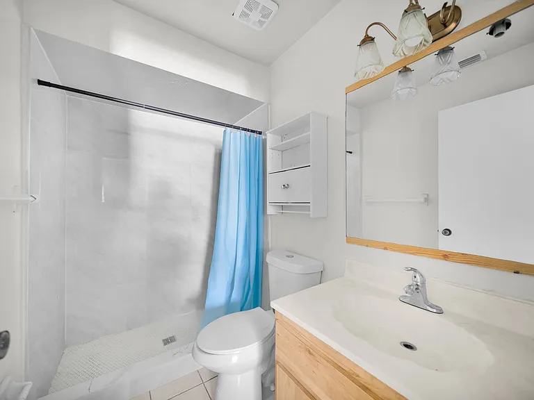 517 SE 23rd Pl — Photo 15