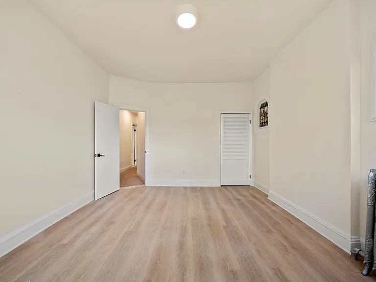 8 Cooper Pl #2 — Photo 11