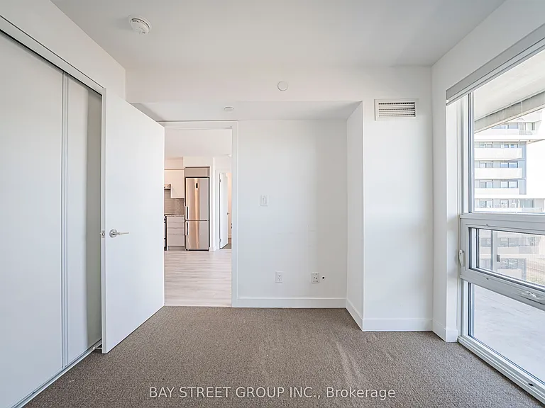 160 Flemington Rd #1020 — Photo 43