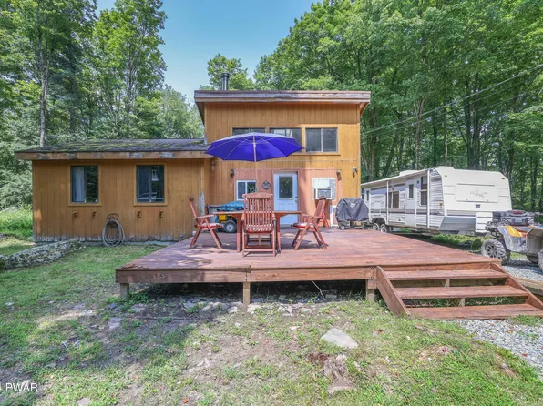 103 Jean Danielson Dr, Greentown, PA 18426