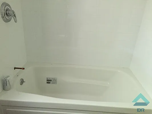 Rented by EXR | media 64